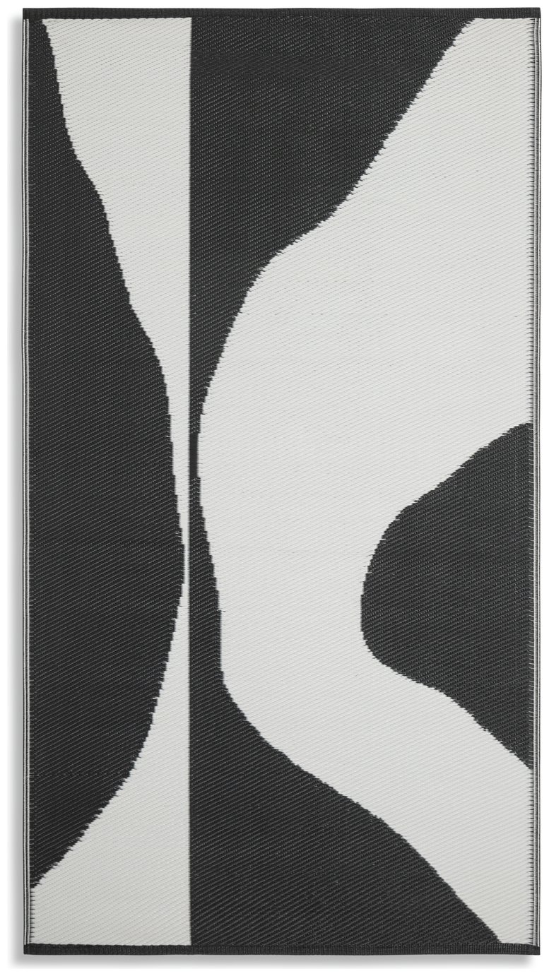 Habitat Plastic Woven Black & White Outdoor Rug