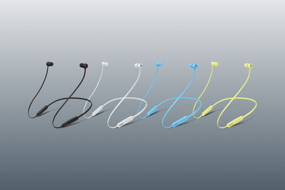 Family image of Beats Flex in various colours.
