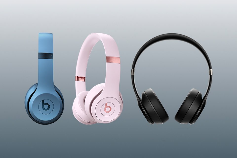 Three Beats Solo 4 headphones in Slate Blue, Cloud Pink, and Matte Black. 