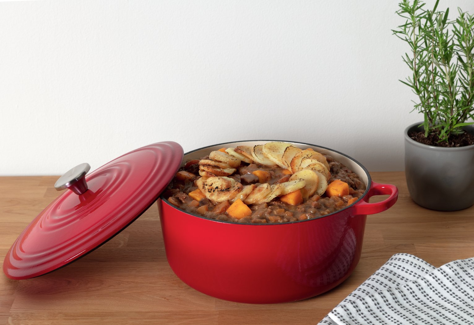 Argos Home 5.3 Litre Cast Iron Casserole Dish Review