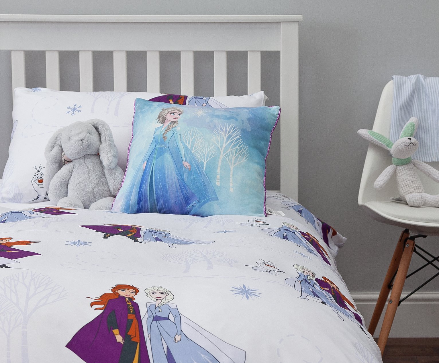 Disney Frozen 2 Square Cushion Review