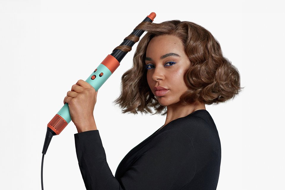 Curls just want to have fun. From hot air stylers to hair curlers, discover our range of haircare to suit you.