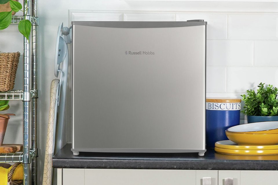 Get ready for summer hosting. Shop table top and under counter fridges & freezers.
