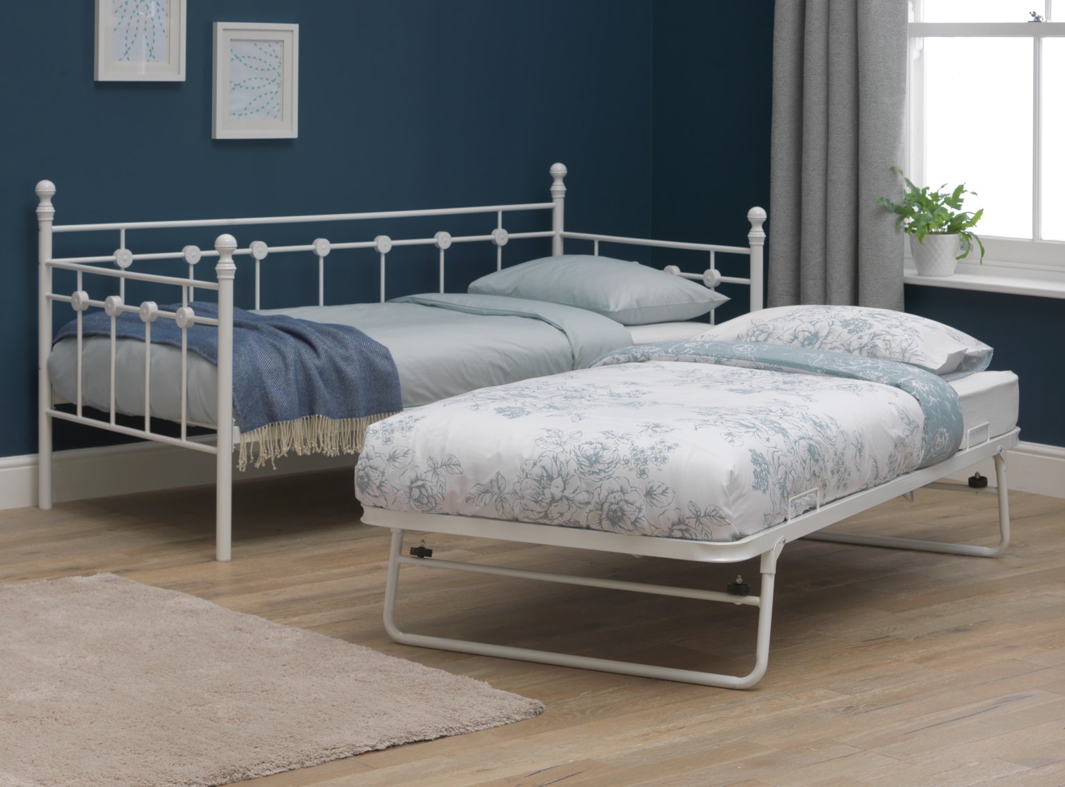 Argos Home Abigail Metal Daybed, Trundle & 2Mattresses-White Review