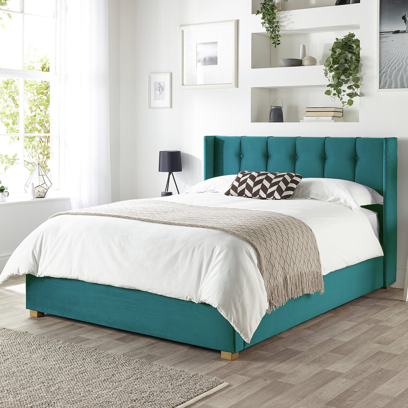 CL Utopia Velvet Kingsize Ottoman Bedframe- Emerald