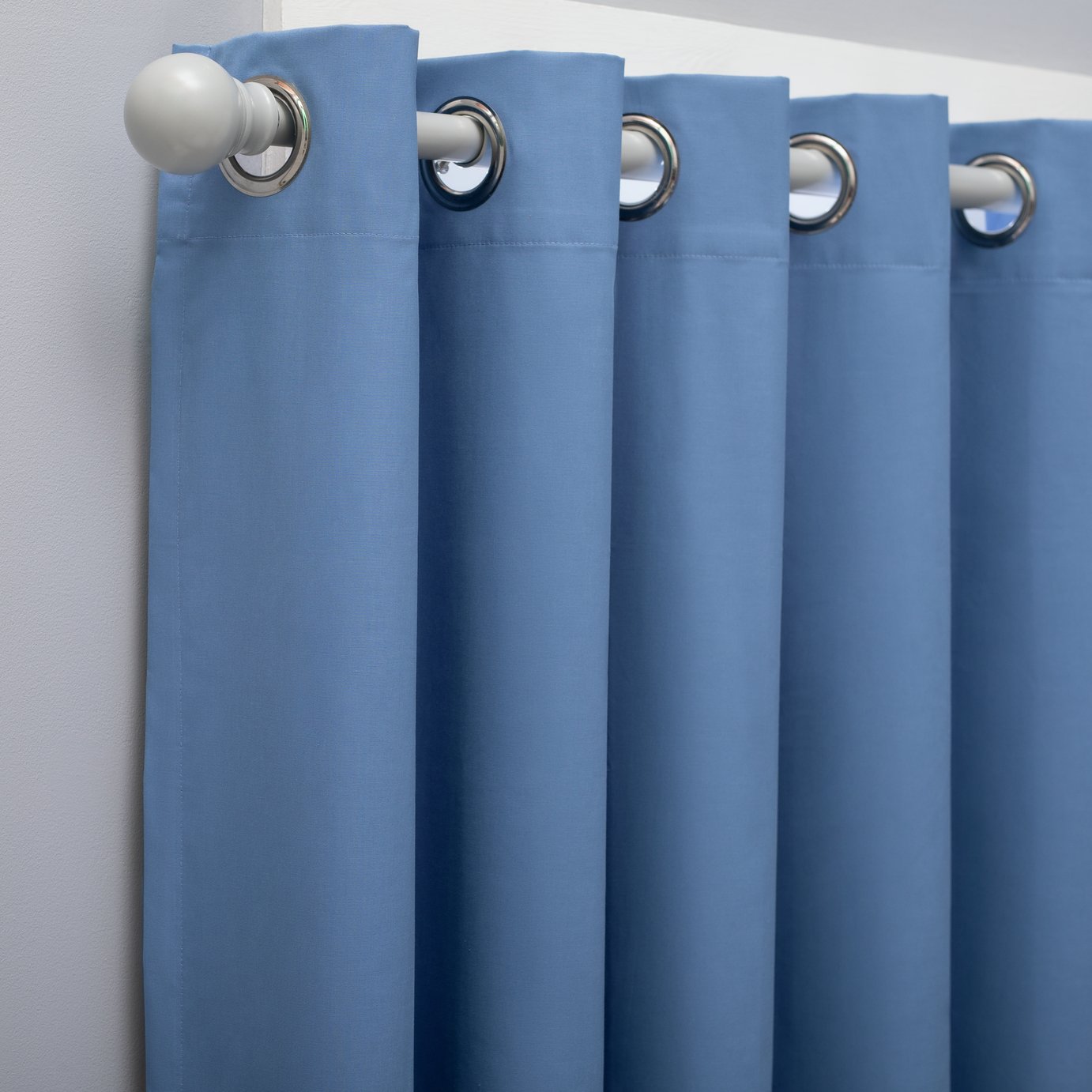 Habitat Kids Plain Blackout Eyelet Curtain - Blue