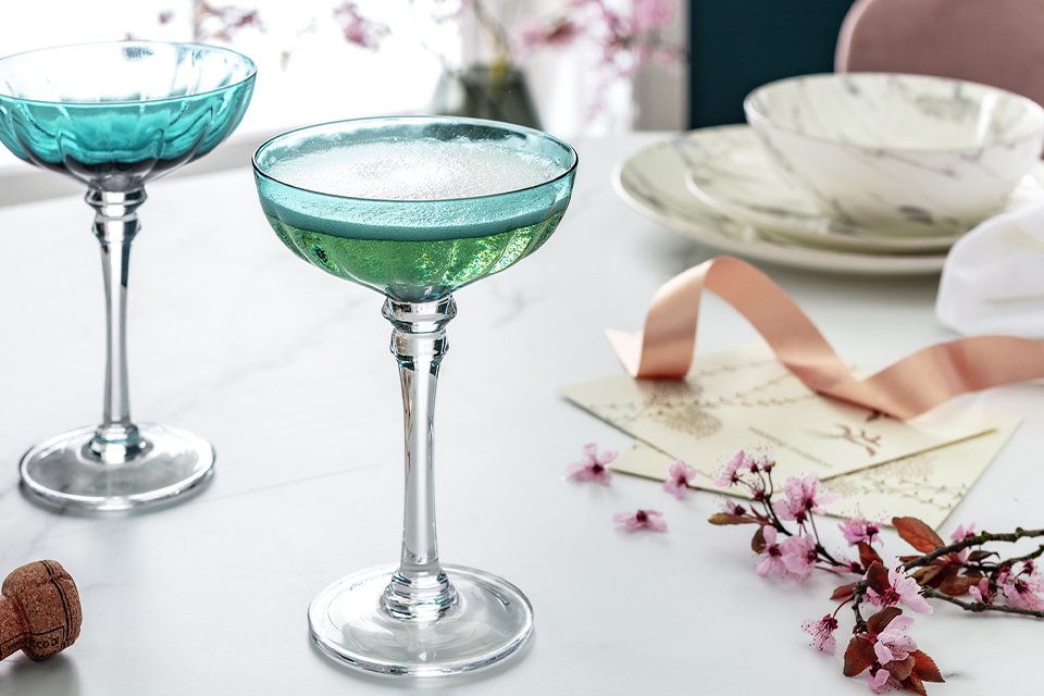 A Set of 4 Champagne Coupe.