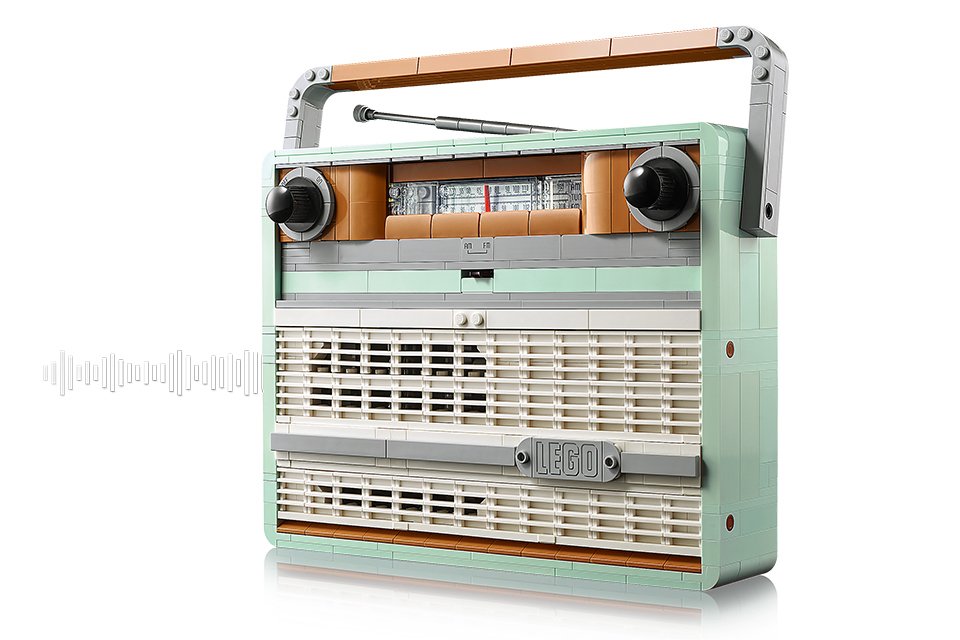 LEGO® Icons retro radio building set for adults.