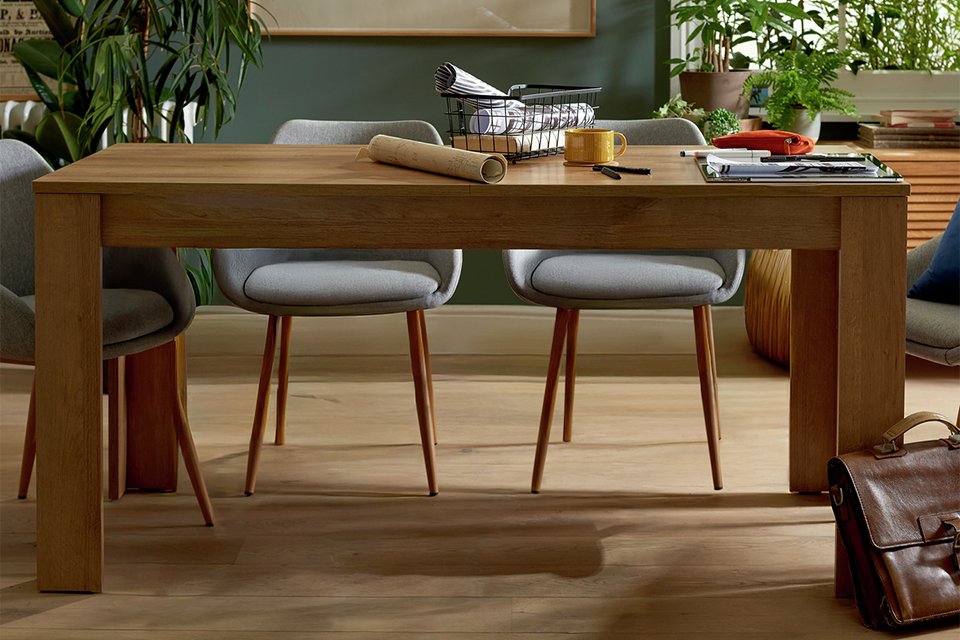 Extending tables. Transform your dining experience.