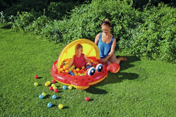 baby pool and ball pit