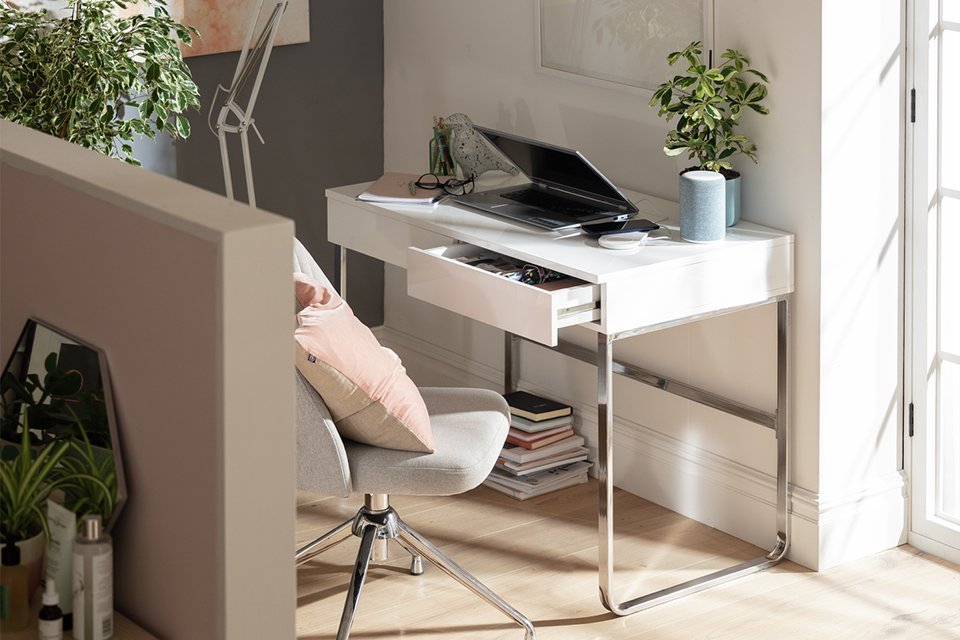 Habitat Sammy 2 Drawer Desk - White Gloss.