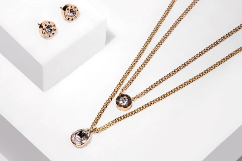 Jewellery under £50. A touch of sparkle for every occasion.