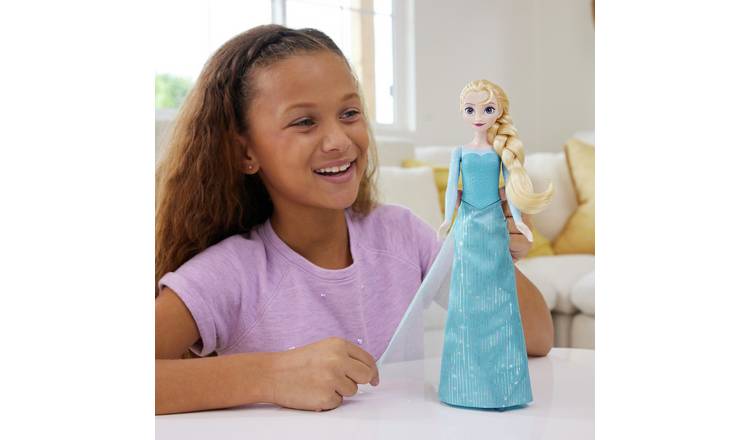 Disney's Frozen Elsa's Royal Reveal, Elsa Fashion Doll with 2-in-1