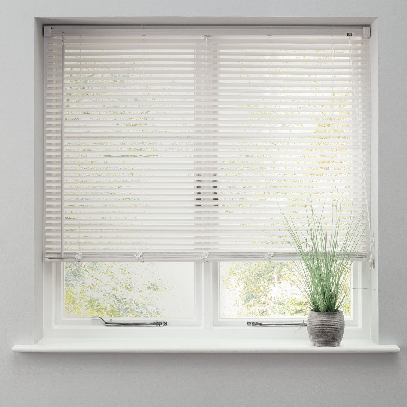 Argos Home 25mm PVC Venetian Blind - Super White