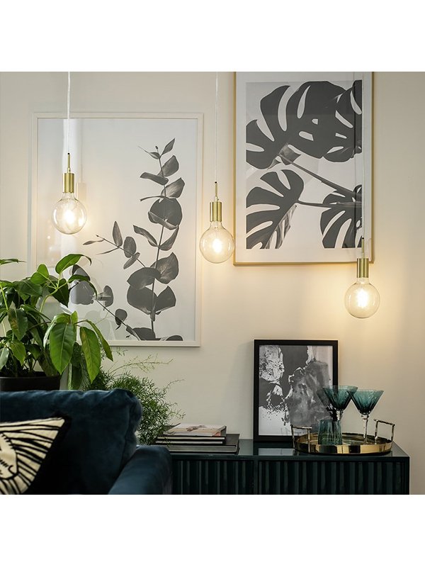 Ceiling light guide.