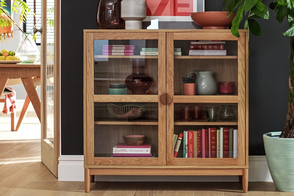 Habitat Cornelia 2 Door Glass Short Display Cabinet -Natural.