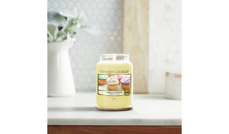 Yankee Candle Large Jar Candle - Vanilla Cupcake