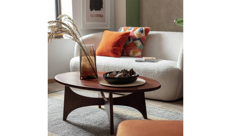 Round coffee outlet table brown