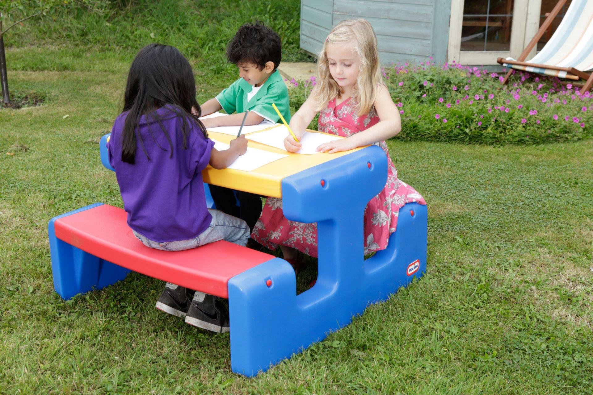 Little Tikes Large Picnic Table Primary. Reviews