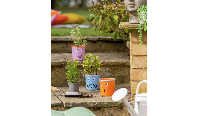 Garden by Sainsbury's Smiley Face Planters - Set of 3