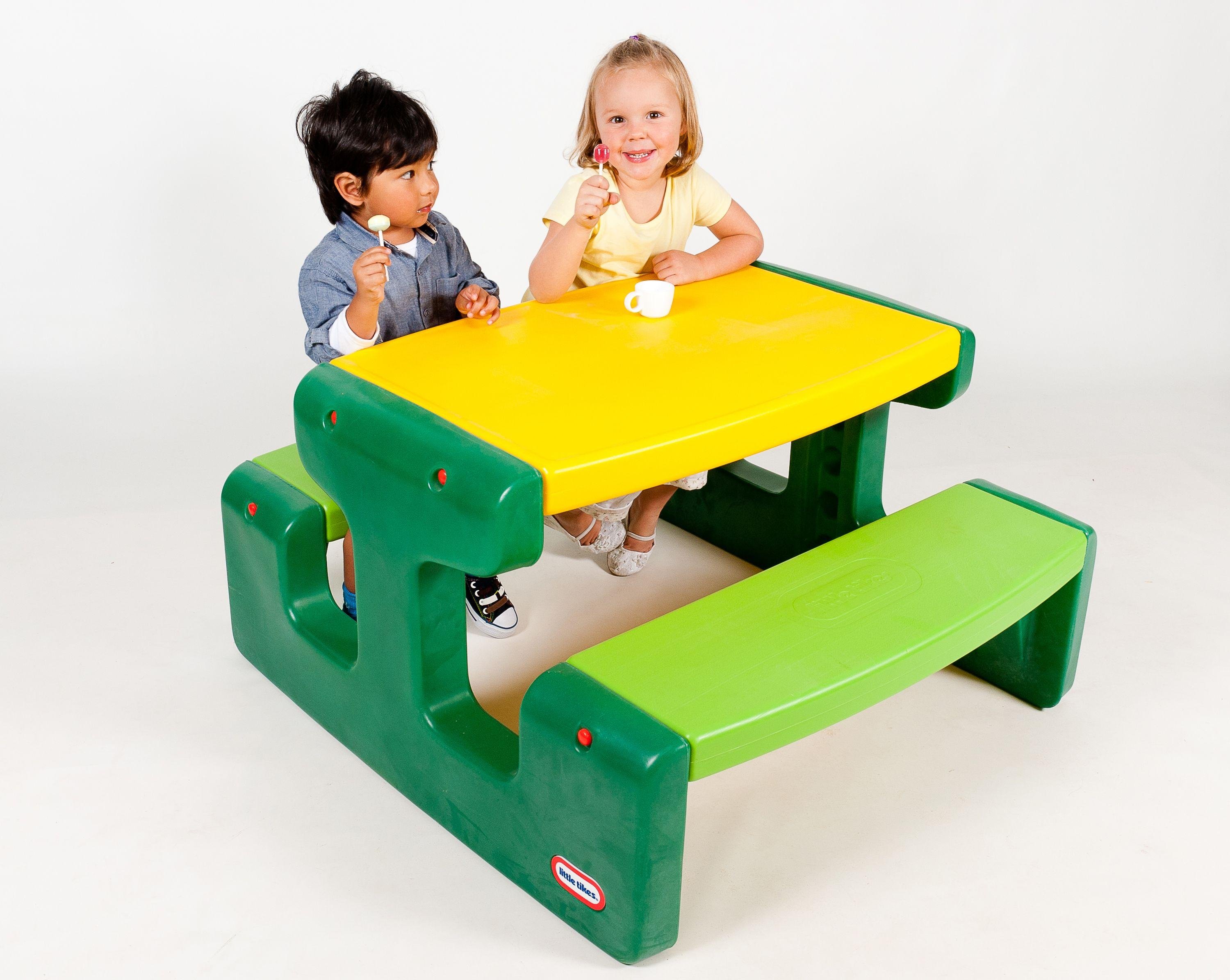 Little Tikes Large Picnic Table Evergreen. Reviews