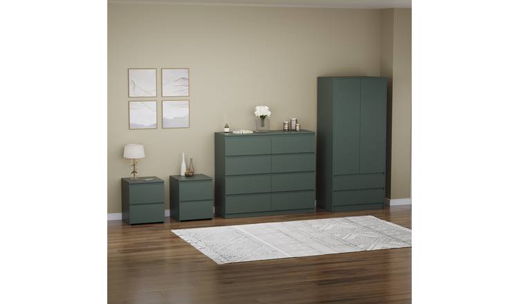Vida Designs Denver Bedroom Set (2x Bedside, 8 Drawer Chest, Wardrobe) - Green