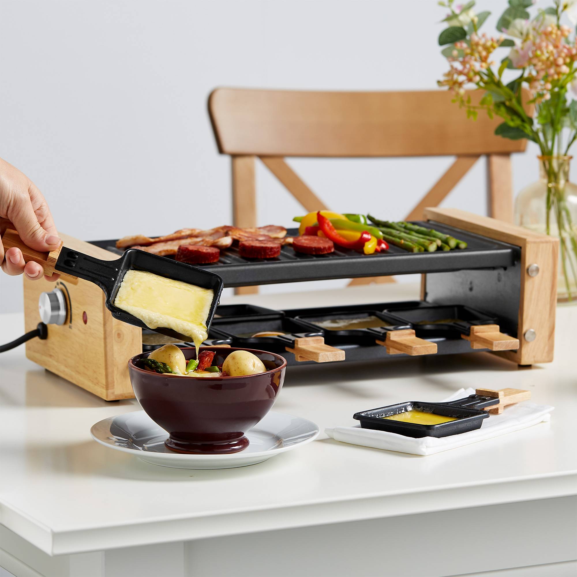 VonShef 1200W 8 Person Non-Stick Raclette Grill - Electric - Image 2