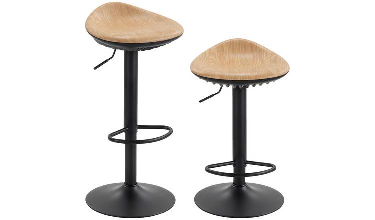 HOMCOM Set of 2 Wood Effect PU Bar Stools with Steel Frame and Footrest - Oak