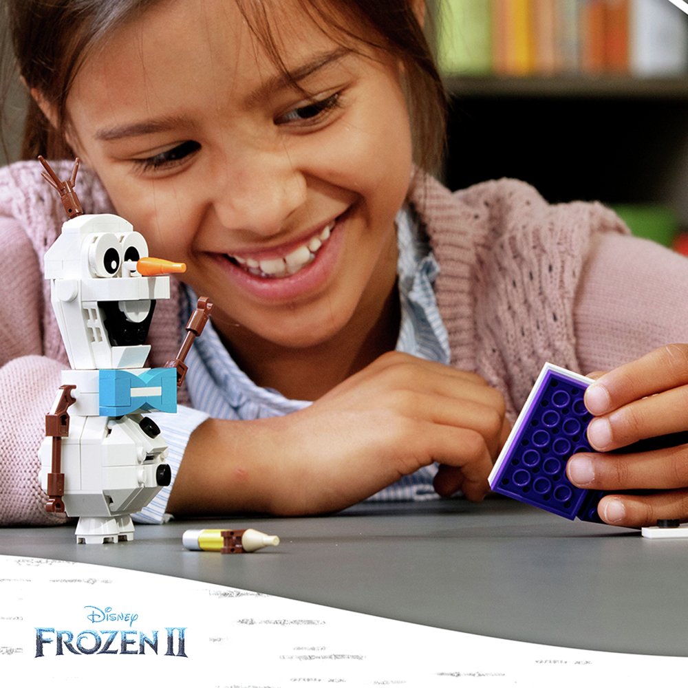 LEGO Disney Frozen II Olaf Figure Playset Review