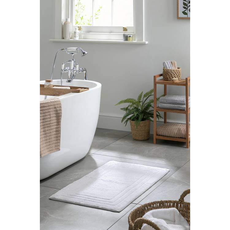 Habitat Cotton Deep Pile Tufted Bath Mat - White 0