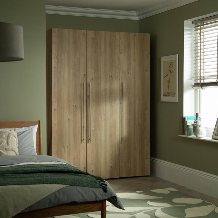 Habitat Atlas 3 Door Wardrobe - Oak 0