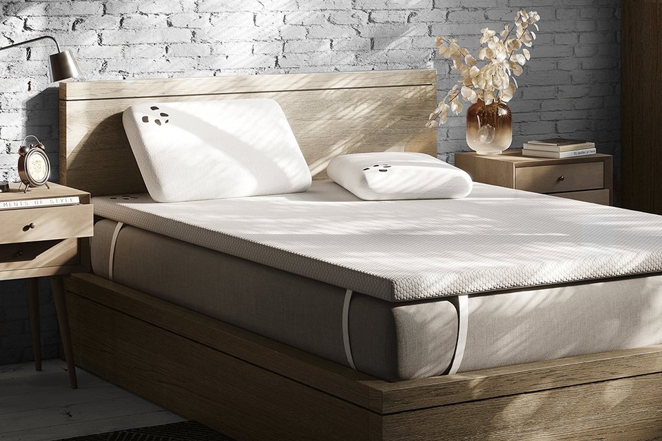 Panda London Memory Foam Bamboo Mattress Topper.