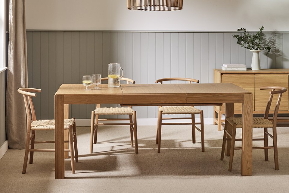 Habitat Drio 4 - 10 Seater Oak Dining Table - Natural.
