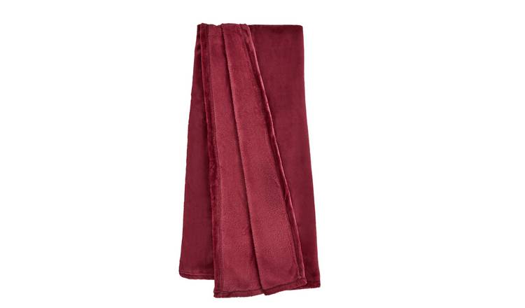 Buy Argos Home Super Soft Fleece Throw 125x150cm Berry Blankets and throws Argos