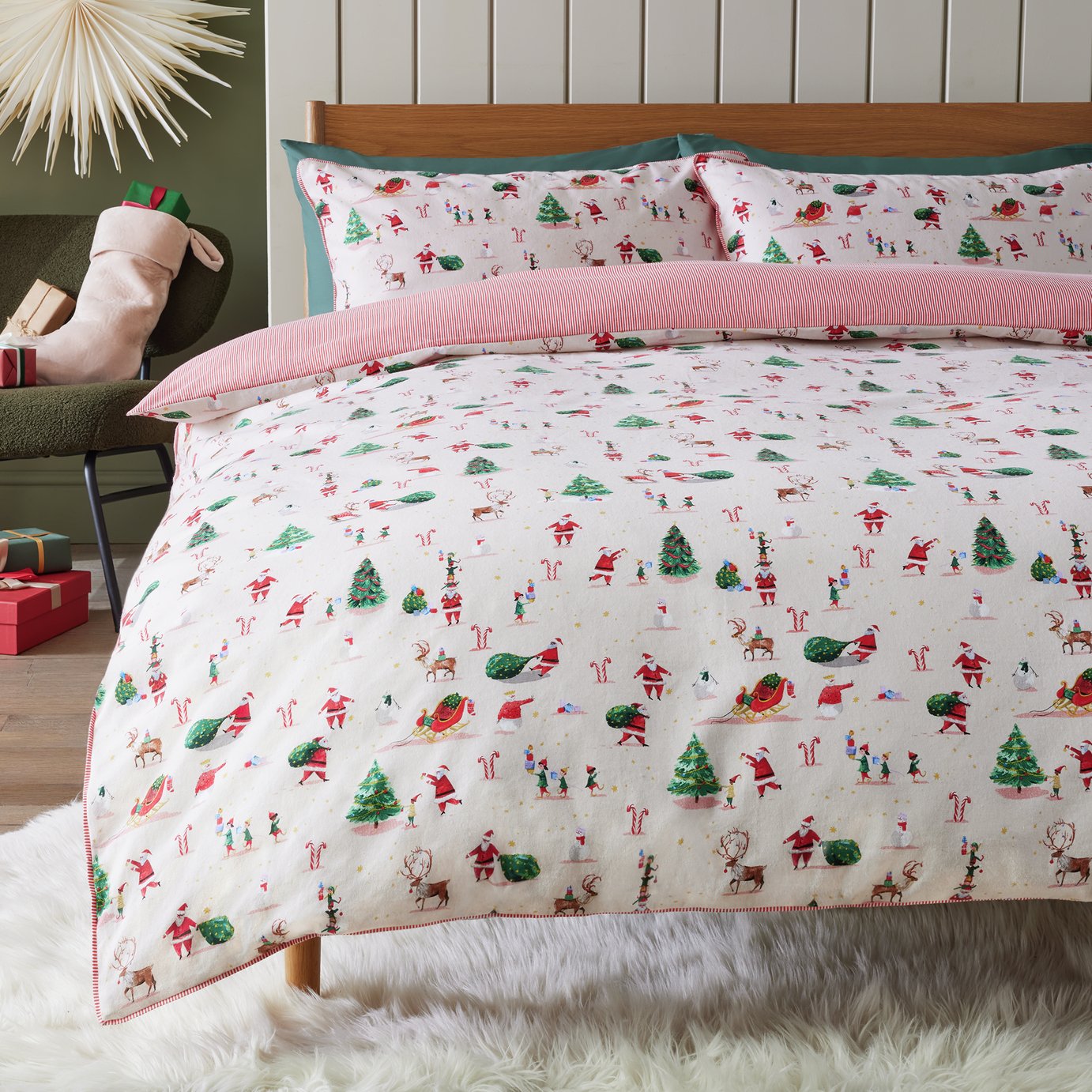 Argos Home The Night Before Xmas Blush Bedding Set - Toddler