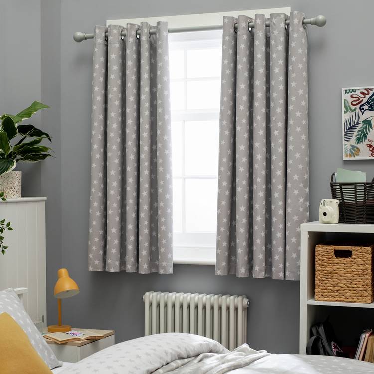 Habitat Kids Star Blackout Eyelet Curtain - Grey 0