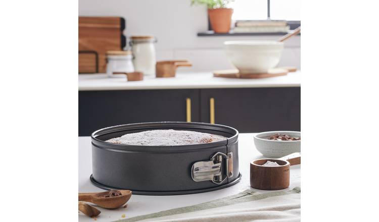 Buy Argos Home 2 Piece Non Stick Cake Tins, Bakeware