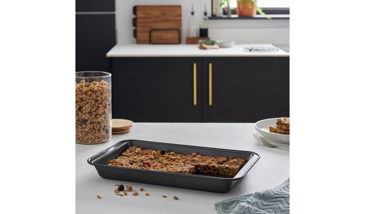 Habitat Non Stick Carbon Steel Roaster