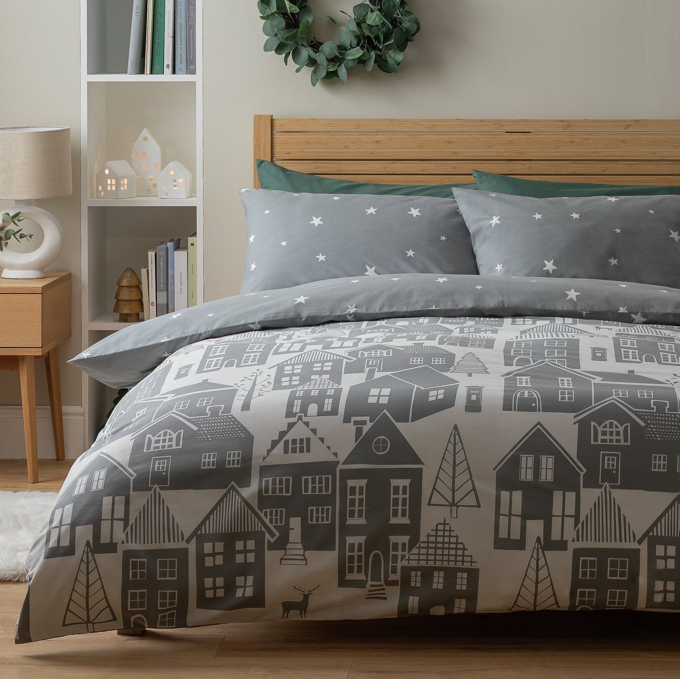 Habitat Christmas Houses Placement Grey Bedding Set - King