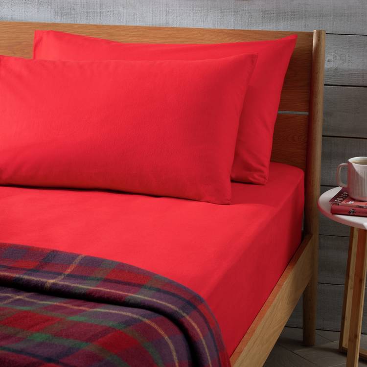 Habitat Soft and Cosy Brushed Cotton Pillowcase Pair - Red 0