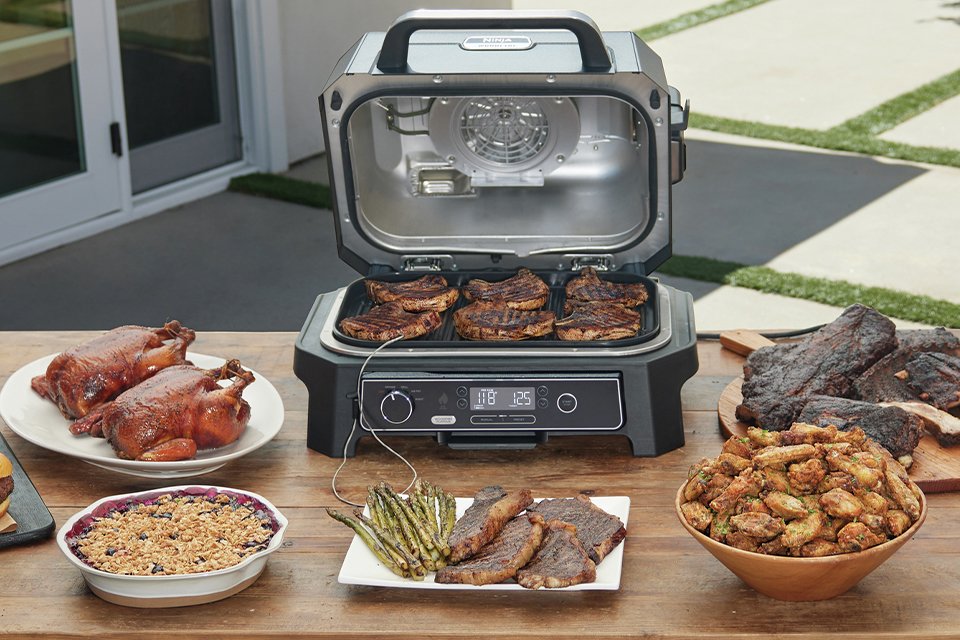 Grill and toast all Summer long. Explore simple kitchen appliances for easy everyday cooking.