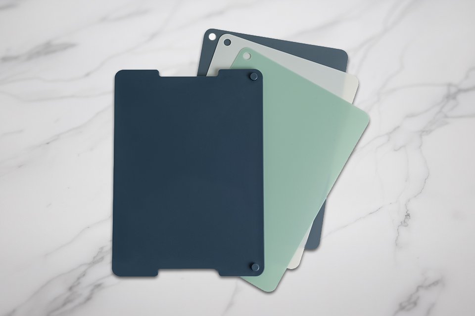 A pack of 4 Habitat Chopping Boards.