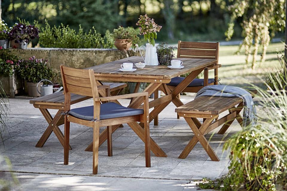 Our guide to choosing the best garden furniture | Argos on {keyword}