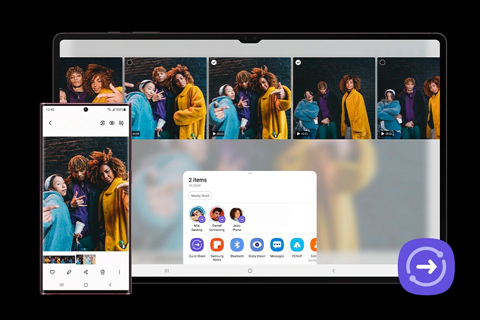 Content sharing from a Samsung Galaxy tablet to a smartphone.
