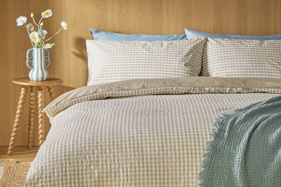 Save up to 50% on selected Homeware. Includes deals across bedding to lighting and so much more.
