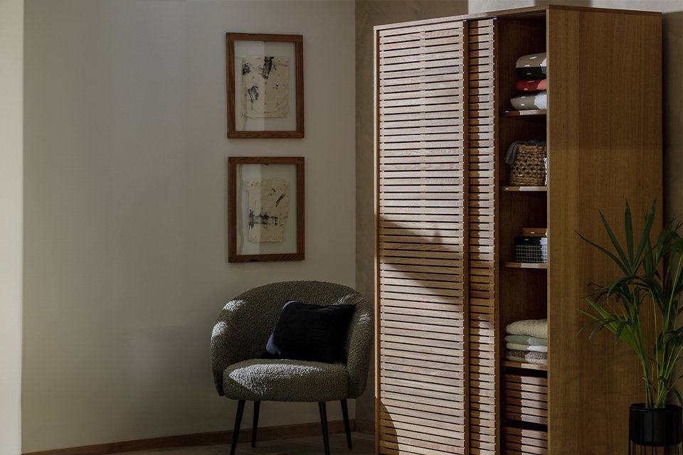 Habitat Max 2 Door Sliding Wardrobe in oak finish.