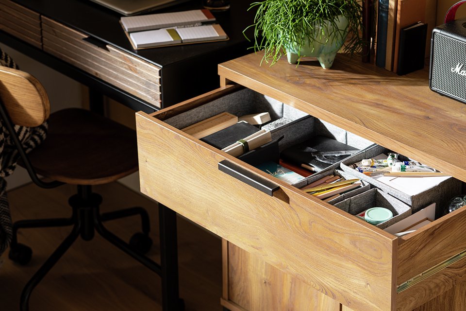Habitat 5 Piece Set of Drawers Storage in grey colour.