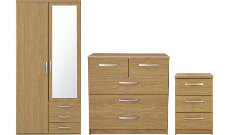 Oak Effect Bedroom Furniture Sets       : Gfw Lancaster Light Grey And Oak 4 Piece Bedroom Furniture Package Flat Packed / When redesigning your sleep space, there are a few key things to consider, such as the size and shape of the room, in addition to the design style of the space.