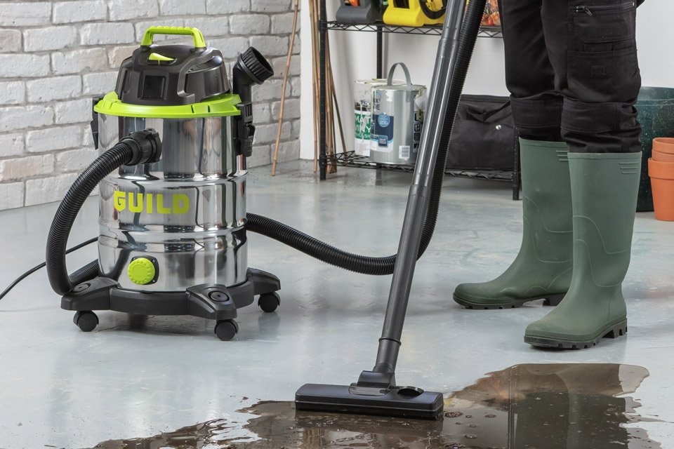 Guild 30L Steel Drum Wet and Dry Vacuum Cleaner - 1500W.