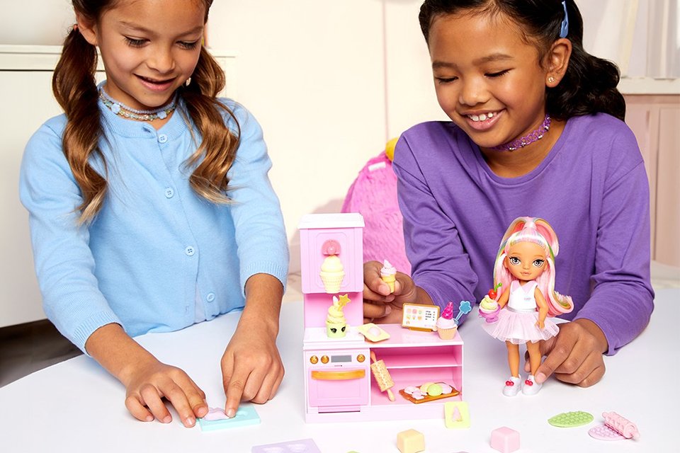 Rainbow High. Shine brighter together.